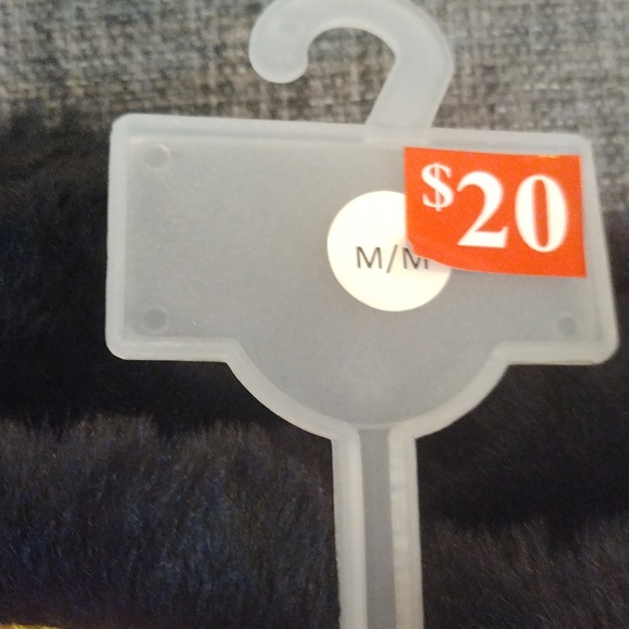 Slippers - Picture 5 of 5